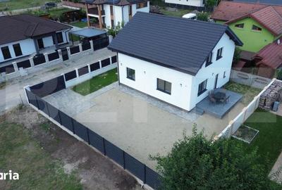 Casă cu 3 camere cu Teren 361 Mp în Micești