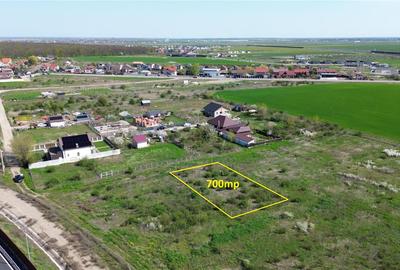 Teren Construcții intravilan de 700 mp, în Exterior Nord