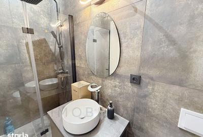Casă cu 3 camere decomandat cu Teren 200 Mp în Central