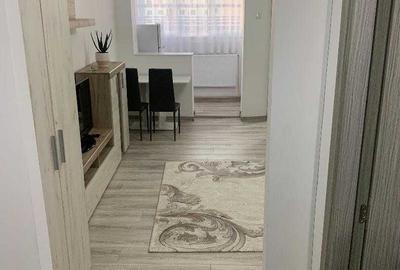 Garsonieră decomandată în Central