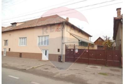 Casă individuală cu 3 camere cu Garaj în Ultracentral - 1