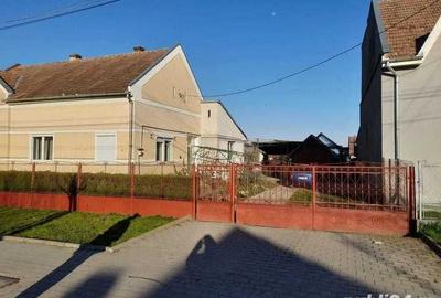 Casă cu 4 camere în Central - 7