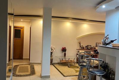 Apartament cu 4 camere decomandat în Găvana