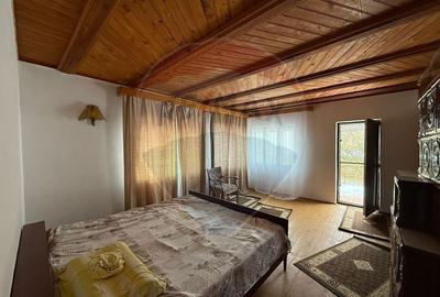 Casă cu 6 camere cu Teren 3610 Mp în Vladimir - 18