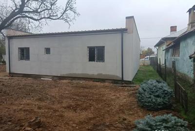 Casă cu 4 camere cu Teren 300 Mp în Coșoveni - 3