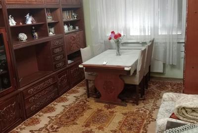 Apartament cu 2 camere decomandat în Vasile Aaron