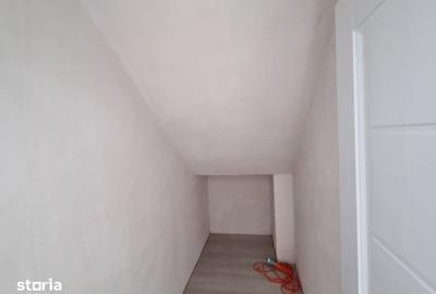 Casă cu 7 camere cu Teren 700 Mp în Miroslava - 5