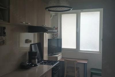 Apartament cu 3 camere decomandat în Progresul - 1