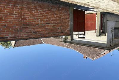 Casă cu 6 camere cu Teren 1440 Mp în Central