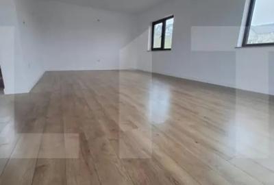 Casă cu 4 camere cu Teren 373 Mp în Central