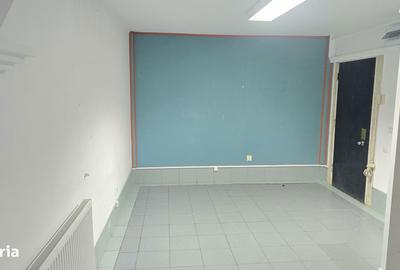 Spațiu comercial, de 20 mp, în Central - 4