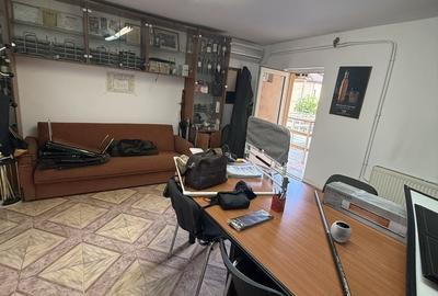 Casă cu 4 camere în Eroii Revoluției - 2