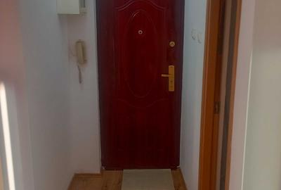 Apartament cu 2 camere semidecomandat în Nord