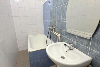 Garsonieră decomandată în Central