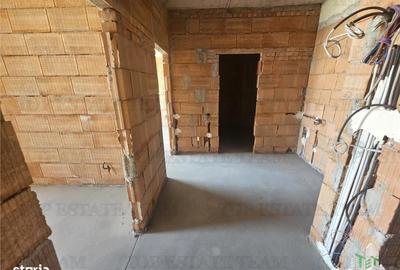 Apartament cu 3 camere decomandat în Prelungirea Ghencea