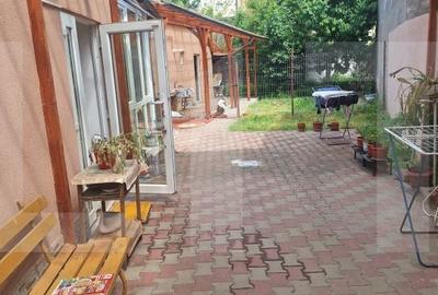 Casă cu 4 camere cu Teren 350 Mp în Central - 15