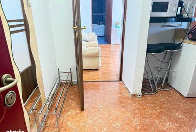 Apartament cu 2 camere semidecomandat în Micro 9 - 13