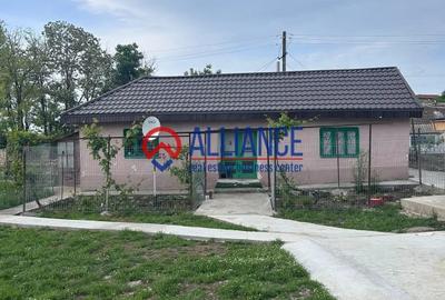 Casă cu 4 camere semidecomandat cu Teren 2200 Mp în Cerchezu