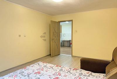 Casă cu 4 camere decomandat cu Teren 170 Mp în Cantemir
