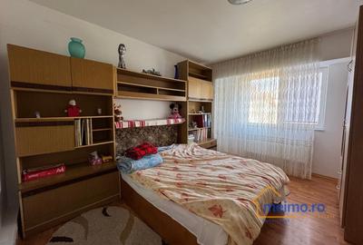 Apartament cu 4 camere decomandat în Moinești - 1