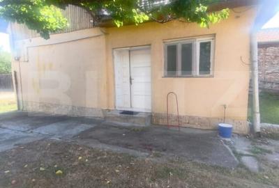 Casă cu 1 camere cu Teren 398 Mp în Central