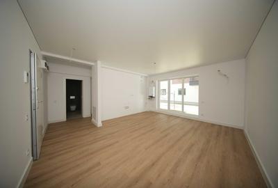 Apartament cu 2 camere nedecomandat în Central