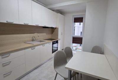 Apartament cu 3 camere decomandat în Aradului