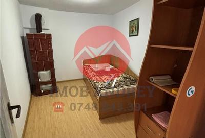 Casă cu 3 camere cu Teren 136 Mp în Central