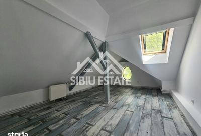 Casă cu 6 camere cu Canalizare în Trei Stejari - 3