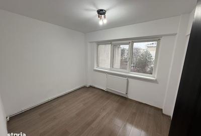 Apartament cu 3 camere decomandat în Central - 4