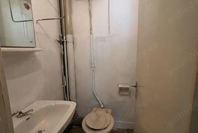 Apartament cu 3 camere decomandat în Micro 16 - 1