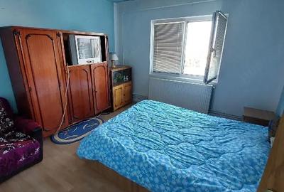 Apartament cu 3 camere decomandat în Alfa - 8
