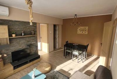 Apartament cu 2 camere decomandat, mobilat în Calea Victoriei