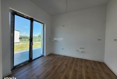 Casă cu 4 camere cu Teren 400 Mp în Valea Lupului