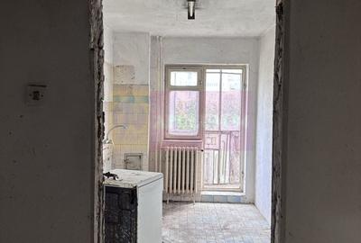 Apartament cu 3 camere decomandat în Unirii - 6