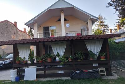 Casă cu 3 camere în Exterior Vest