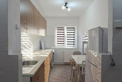Apartament cu 2 camere decomandat în Vitrometan