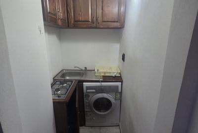 Garsonieră decomandată în Central