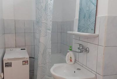 Garsonieră decomandată în Rogerius