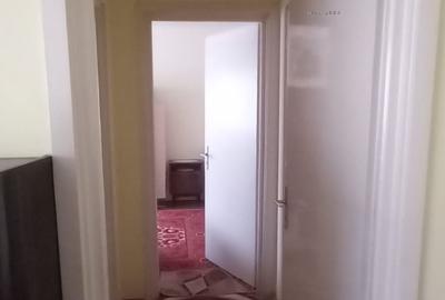 Apartament cu 2 camere semidecomandat în Govândari