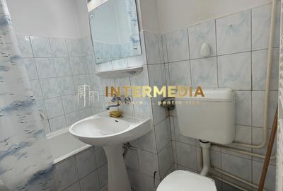 Garsonieră decomandată, mobilată în Cetate - 9
