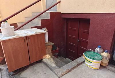 Casă cu 2 camere în Central