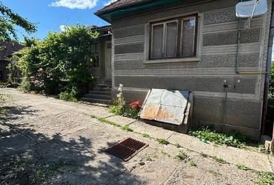 Casă cu 4 camere în Blăjel