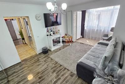 Apartament cu 3 camere decomandat în Donici