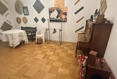 Casă cu 4 camere cu Teren 250 Mp în Crângași