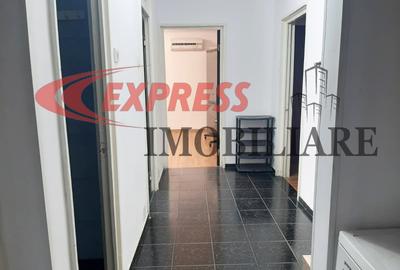 Apartament cu 3 camere decomandat în Dristor