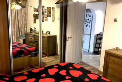 Apartament cu 3 camere decomandat în Exterior Vest - 2