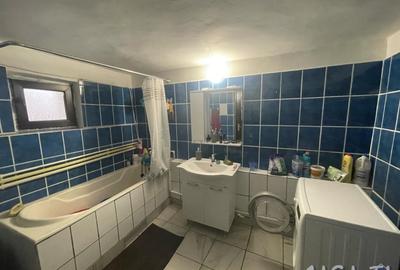 Casă individuală cu 6 camere cu Canalizare în Central - 18