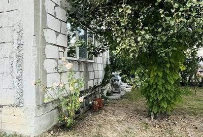 Casă cu 5 camere cu Teren 954 Mp în Central