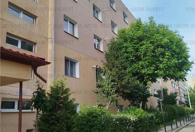 Apartament cu 2 camere decomandat în Tractorul - 3